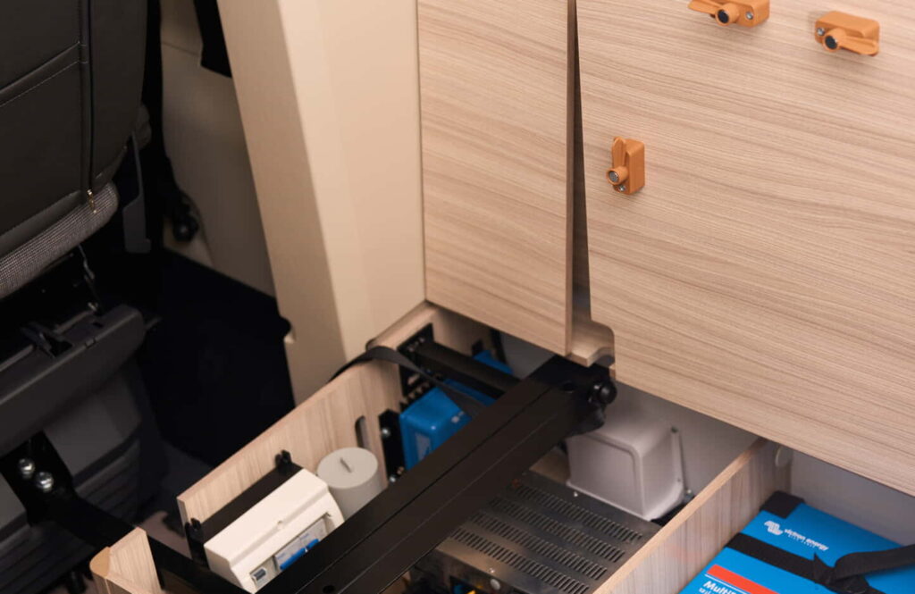 solaranlage-batterie-wohnmobil-einbau